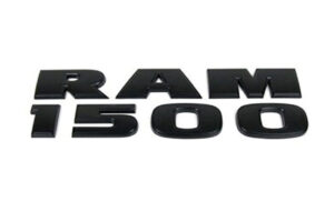 Svarta ”Ram 1500” emblem | framdörrar