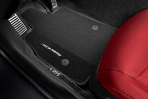 GM | Svarta textilmattor | Tourch Red sömn | Z06