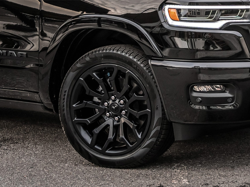 Bild på höger hjul på en Dodge, Ram Trucks 2025
